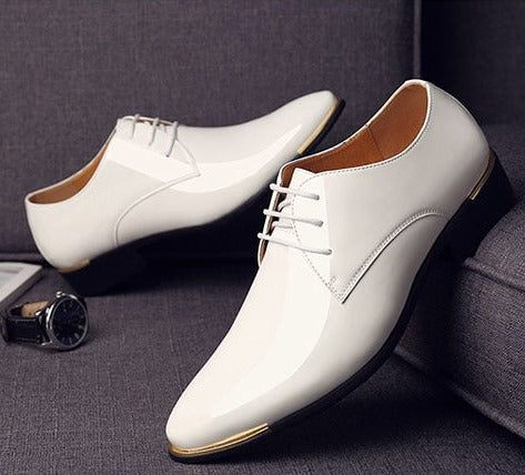 Lederschuh Envernizado