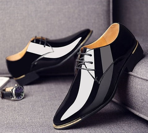 Lederschuh Envernizado