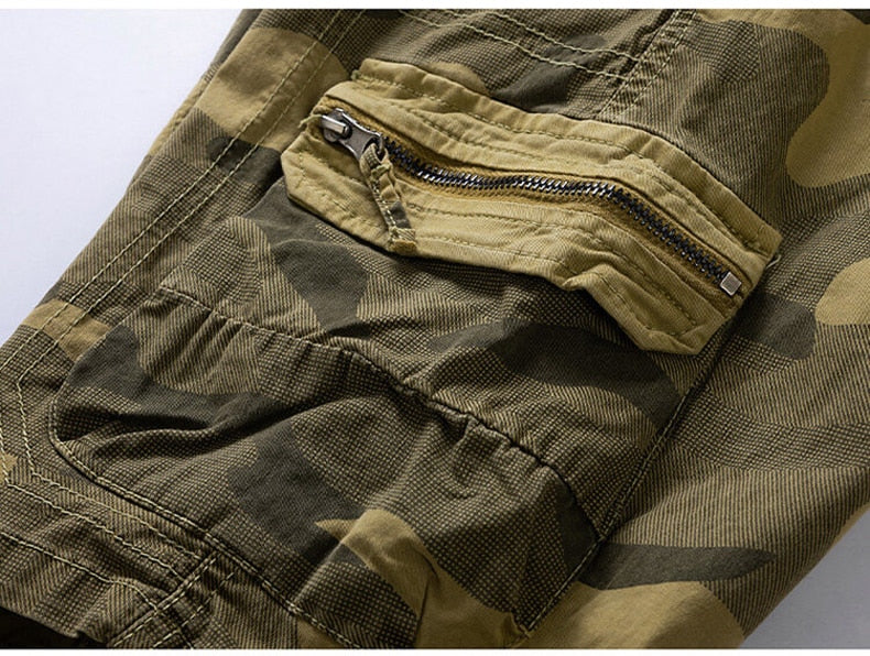 Herrenshorts Camuflado